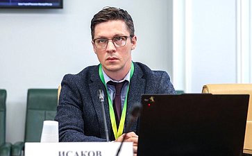 Круглый стол Комитета СФ по экономической политике на тему «Формирование экономики предложения в России: условия и факторы»