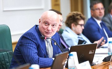 Андрей Клишас
