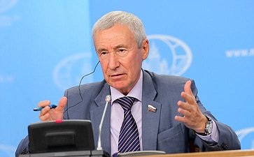 Андрей Климов