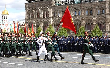 Председатель Совета Федерации Валентина Матвиенко присутствовала на военном параде в ознаменование 80-й годовщины Великой Победы