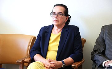 Встреча Председателя Совета Федерации Валентины Матвиенко с Председателем Законодательного собрания переходного периода Буркина-Фасо Усманом Бугумой