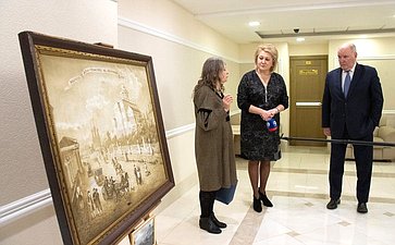 Открытие выставки художника и фотографа Н. Сазоновой «Москва сквозь века» в Совете Федерации