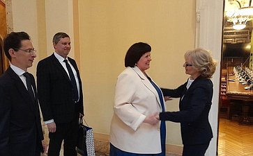 Елена Афанасьева встретилась с сербскими парламентариями в Народной скупщине Республики Сербии