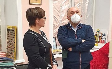 Андрей Базилевский посетил объекты социальной сферы в муниципальном районе имени Лазо