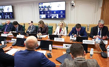 Круглый стол на тему «Пути решения ключевых стратегических задач по производству высоколокализованной конкурентоспособной продукции автомобильной отрасли»