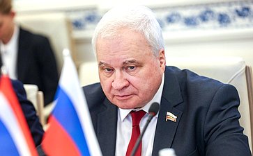 Андрей Денисов