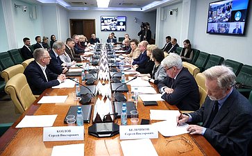 Совещание «О реализации рекомендаций «круглого стола» на тему «Состояние и проблемы геолого-разведочных работ в российских разведочных районах Мирового океана»