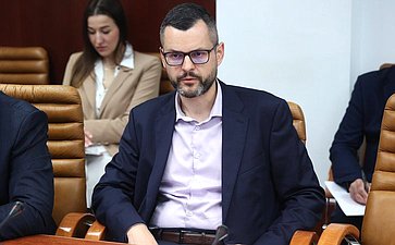 Заседание секции «Цифровая трансформация транспорта» на тему «Электронный документооборот между федеральными органами власти и участниками перевозочного процесса»