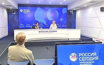 В пресс-центре МИА «Россия сегодня» состоялась пресс-конференция председателя Комитета СФ по науке, образованию и культуре Лилии Гумеровой, на которой подведены итоги работы Комитета в весеннюю сессию
