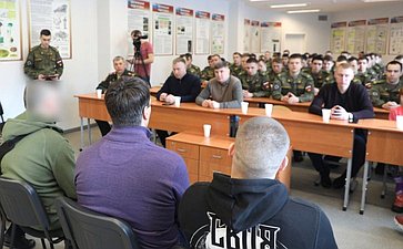 Эдуард Исаков принял в городе Ханты-Мансийске участие в тестовых спортивно-реабилитационных мероприятиях для военнослужащих, получивших ранения в ходе специальной военной операции