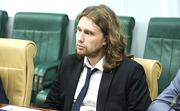 Круглый стол Комитета СФ по экономической политике на тему «Обязательные требования и эффективность предпринимательской деятельности»