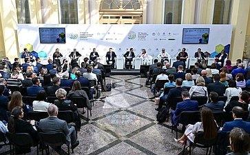 Круглый стол «Экономика замкнутого цикла: вечный двигатель в мире ресурсов» в рамках X Невского международного экологического конгресса