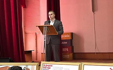 Айрат Гибатдинов представил фотовыставку учащимся колледжа