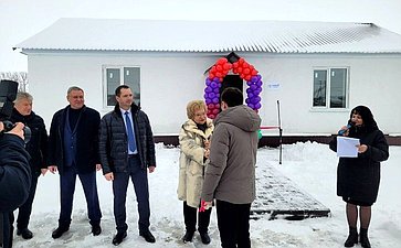 Оксана Хлякина в ходе рабочей поездки в регион посетила поселок Плавица Добринского района