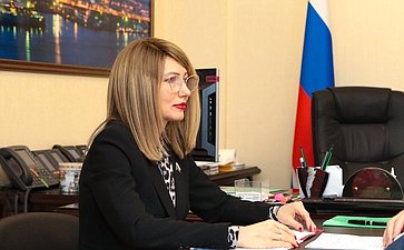 Татьяна Сахарова в рамках региональной недели провела рабочую встречу с главой областной Думы Сергеем Дубовым