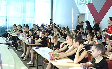 В Курске побывала мастер спорта международного класса по художественной гимнастике Любовь Барыкина