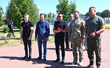 Айрат Гибатдинов встретился с мамой Героя России Вадима Епифанова