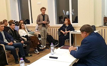 Сергей Колбин провел встречу со студентами Севастопольского государственного университета — участниками проекта «Трижды рождённый!»