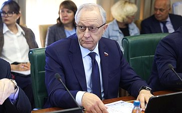 Валерий Радаев