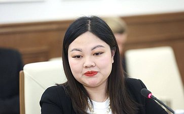 Александр Двойных встретился в Совете Федерации с основательницей крупнейшей вьетнамской компании по производству кофе и напитков Ле Хоанг Зиеп Тхао