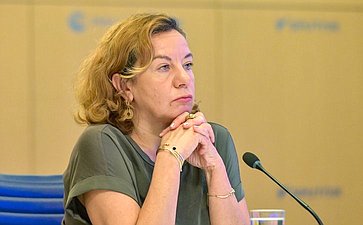 В пресс-центре МИА «Россия сегодня» прошла пресс-конференция по представленному докладу Международного общественного трибунала по преступлениям украинских неонацистов «Пытки российских военнослужащих: свидетельства освобожденных из украинского плена»