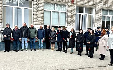 Игорь Мурог принял участие в открытии мемориальной экспозиции в честь Героев СВО – выпускников школы № 47 города Рязани