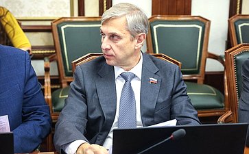 Андрей Серёжников