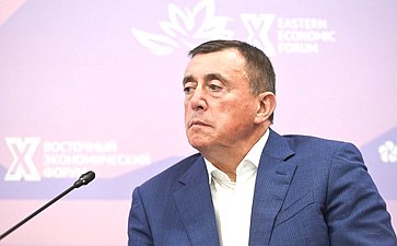 Сессия «Национальная модель: улучшение делового климата России и инвестиционное развитие регионов Дальнего Востока». X Восточный экономический форум