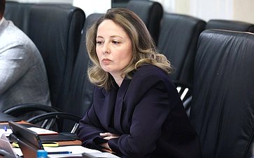 Круглый стол Комитета СФ по Регламенту и организации парламентской деятельности совместно с Комитетом СФ по экономической политике «Совершенствование законодательства Российской Федерации о государственном контроле (надзоре), муниципальном контроле»