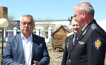 Баир Жамсуев провел совещание, в котором приняли участие начальник Пограничного управления ФСБ России по Забайкальскому краю