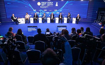 XXVIII Петербургский международный экономический форум (ПМЭФ’25). «ИИ в современной медиасфере»
