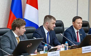 Александр Ролик и Виталий Алтабаев провели расширенное совещание «Перспективы развития малого и среднего предпринимательства на Дальнем Востоке и в Арктике, в том числе в рамках режима Свободный порт Владивосток (СПВ)»