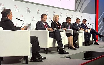 Заместитель Председателя СФ Николай Журавлев принял участие в X Московском финансовом форуме