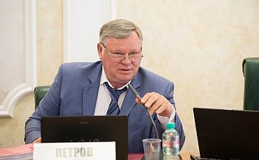 В Совете Федерации состоялось заседание Комитета по бюджету и финансовым рынкам. Петров