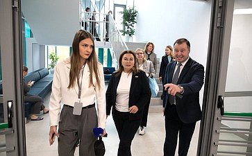 Сенаторы посетили Центр физкультурной и спортивной работы «Олимпия» Тюменского муниципального района