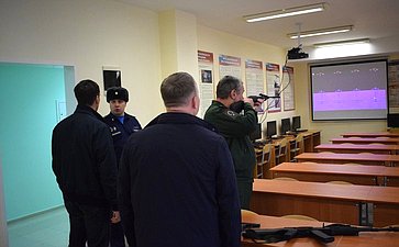 Эдуард Исаков посетил Военный учебный центр при Югорском государственном университете