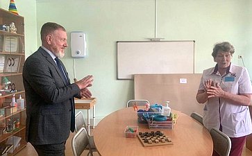 Сергей Горняков посетил «Хабаровский центр социальной реабилитации инвалидов» и фельдшерско-акушерский пункт в селе Константиновка Хабаровского района