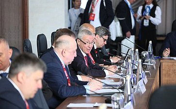 Сенаторы РФ приняли участие в секционном заседании №1 «Политико-правовые аспекты евразийской безопасности»