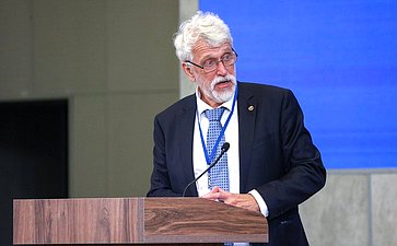 Пленарное заседание Х Парламентского форума «Историко-культурное наследие России»