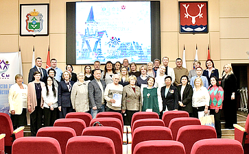 Денис Гусев принял участие в межрегиональном форуме территориальных общественных самоуправлений