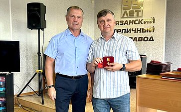 Игорь Мурог поздравил строителей Рязанской области с профессиональным праздником