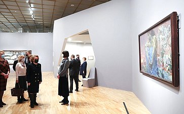 Валентина Матвиенко посетила художественную выставку «Михаил Врубель» в Третьяковской галерее