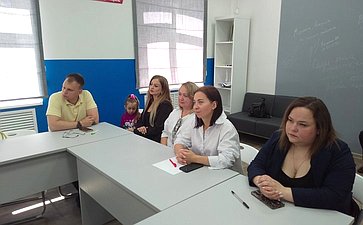 Елена Писарева провела семинар по финансовой грамотности для семейной аудитории