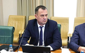 Круглый стол Комитета СФ по экономической политике на тему «О расширении маршрутной сети воздушных перевозок, выполняемых из аэропортов Дальнего Востока»