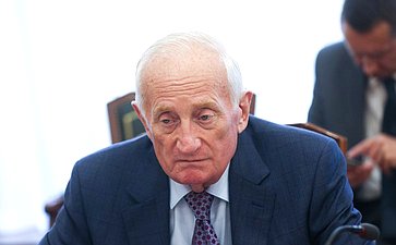 Виктор Кресс