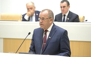 Председатель заксобрания Мурманской области С. Дубовой