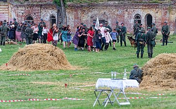 Участники проекта «Поезд Памяти» посетили военно-историческую реконструкцию «22 июня. Брестская крепость»
