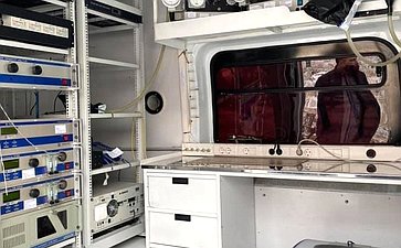 Олег Цепкин в рамках работы в регионе посетил областной Центр экологического мониторинга, а также стационарные и мобильные посты контроля атмосферного воздуха