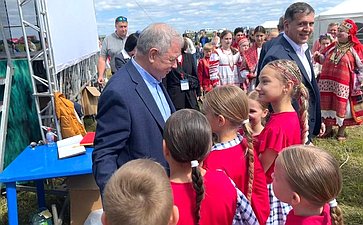 Анатолий Артамонов принял участие в мероприятиях Дня Калужского поля