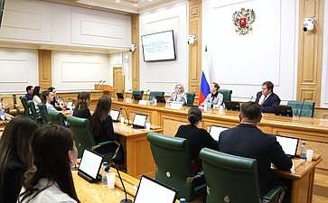 Наталья Никонорова провела встречу с иностранными студентами, проходящими обучение в Российской академии народного хозяйства и государственной службы при Президенте Российской Федерации